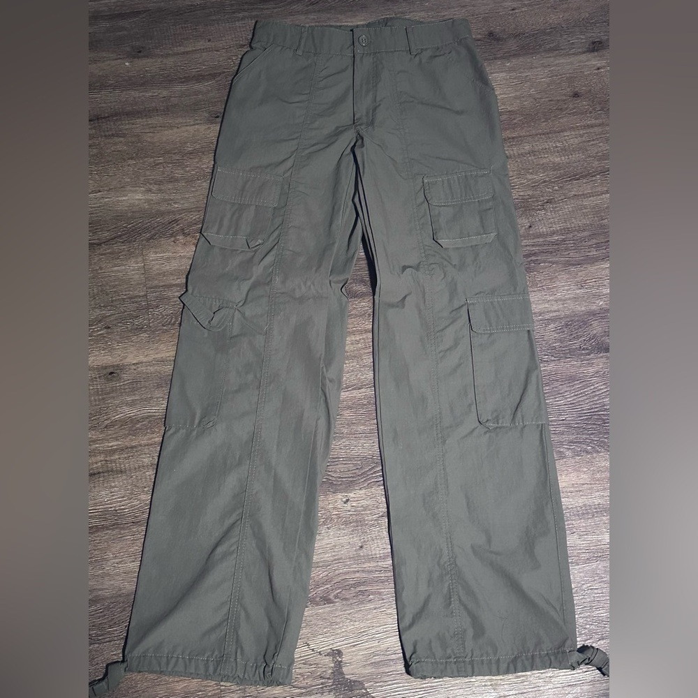 Harper & Ivy Army Green Cargo Pants